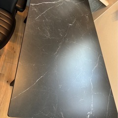 ダイニングテーブル　　