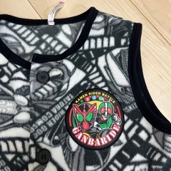 仮面ライダー　袖なし半てん　キッズ　110サイズの画像