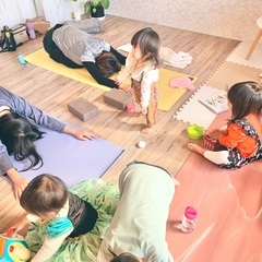 【堺市】子連れで通えるヨガ教室　産後ヨガでママのからだ・心が楽になるの画像