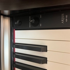 電子ピアノの画像