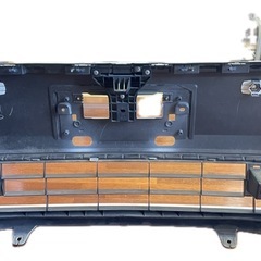 ヴェルファイア30後期　フロントバンパーの画像