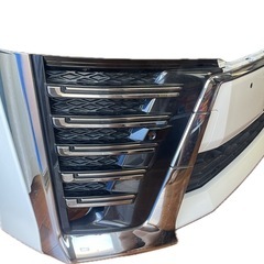 ヴェルファイア30後期　フロントバンパーの画像