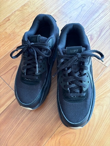 NIKE エアマックス　23.5cm