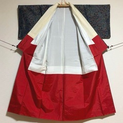 【大島紬】 着物 袷 広衿 亀甲 リーフ 模様 身丈約155cm しつけ糸の画像