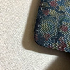 【大島紬】 着物 袷 広衿 亀甲 リーフ 模様 身丈約155cm しつけ糸の画像