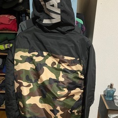 フードジャケットの画像