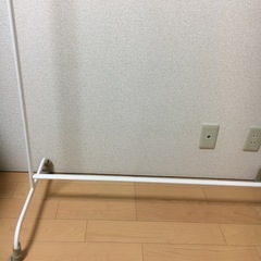 金属ハンガーラックの画像