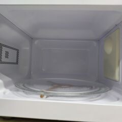世田谷区近辺配送可能　美品　2022年製　ニトリ　電子レンジ　MM720CUKN4　東日本専用 17L 50Hz 電子レンジ ブラックの画像