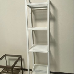 IKEAのシェルフ、LERAERGレールベリ 