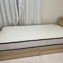 シングルベッド