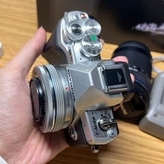 OLYMPUS OM-D E-M10 MarkⅢ ダブルズームキット シルバー