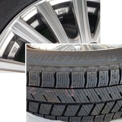 【取引相手決定済み】未使用スタッドレスVRX3 13インチ+ホイール+ナット 現金取引のみの画像