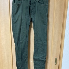 ユニクロ　パンツ　メンズ　L カーキ