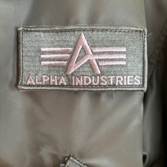 ALPHA INDUSTRIES MA-1ジャケット オリーブグリーン
の画像
