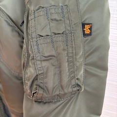 ALPHA INDUSTRIES MA-1ジャケット オリーブグリーン
の画像