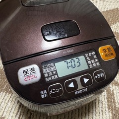 炊飯器の画像