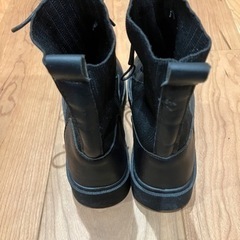 ショートブーツ  22.5cmの画像