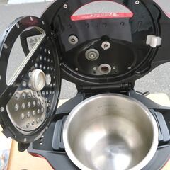 ☆シャープ SHARP KN-HT99A-R 電気無水鍋 ヘルシオ ホットクック HEALSIO◆食材本来のおいしさを活かした健康的調理の画像