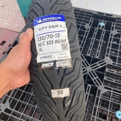 pcx 125 JF56 リアタイヤ　130/70-13の画像