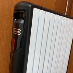 デロンギ　タイマー付き　オイルヒーターの画像