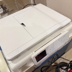 プリンターとファックスプリンター黒と白
の画像