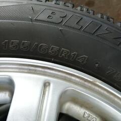 軽自動車スタッドレスアルミホイール付きの画像