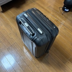 キャリーケース