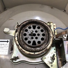 石油コンロ　SHARP サロンヒーターの画像