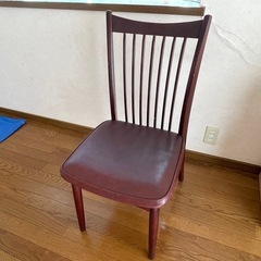 ダイニングテーブルの画像