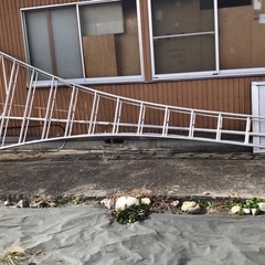 【中古 再値下げしました】三脚脚立 15段の画像