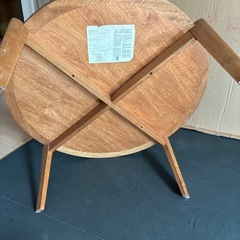 丸テーブル 直径90センチ 高さ38センチの画像