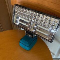 投光器　懐中電灯　ライト