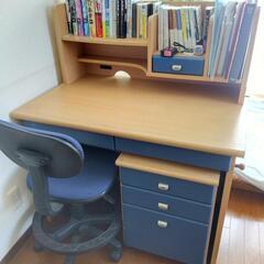 学習机、イス、キャビネットの3点セット