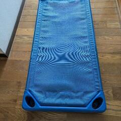 子供用コット　ベッドの画像