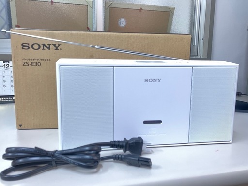 ☆値下げ☆O2412-167 SONY パーソナルオーディオシステム ZS-E30 取扱説明書なし 2018年製 AC電源でラジオ CD再生 停止 巻き戻し 早送り 一時停止 音量操作 試聴・動作確認済み その他の動作未確認