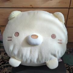 すみっコぐらし　うつぶせぬいぐるみXL プレミアムねこ