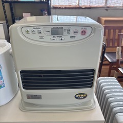お取引予定　ファンヒーター　ダイニチ　2016年　9.0ℓ   中古