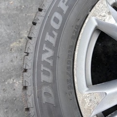 冬タイヤ　スタッドレス　中古　4本　205/60/R16 ダンロップ　WM2 2022年の画像