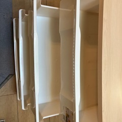 ４段衣装ダンスの画像