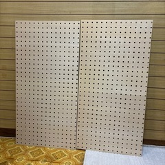 お話し中　有効ボード　パンチングボード　2枚　DIYに　木材