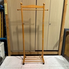 木製ハンガーラック
