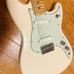 Fender Player Duo-Sonic  デュオソニックArctic White の画像