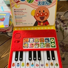 しまじろう　こどもちゃれんじ　絵本　アンパンマン絵本(ピアノは故障)の画像