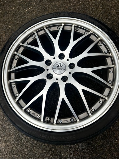 夏タイヤ、アルミホイール、ノアボクシーエスクワィアなど