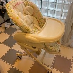 Combi ベビーステーションの画像