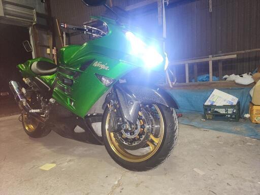 ZX14R フルカスタム (鈴木淳司) 横浜のカワサキの中古あげます