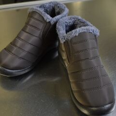新品スノーシューズ　こげ茶　24,5㎝（39）防水　中綿入り　防寒ブーツ　サイドゴアの画像