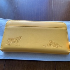 値下げの値下げ☆長財布☆新品未使用☆水晶院☆黄虎潑財財布の画像