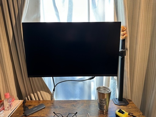PCモニターとモニターアーム