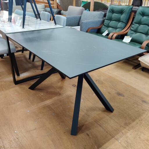 【愛品倶楽部柏店】サンキコーポレーション 石目柄ダイニングテーブル CREMA シギヤマ家具グループ